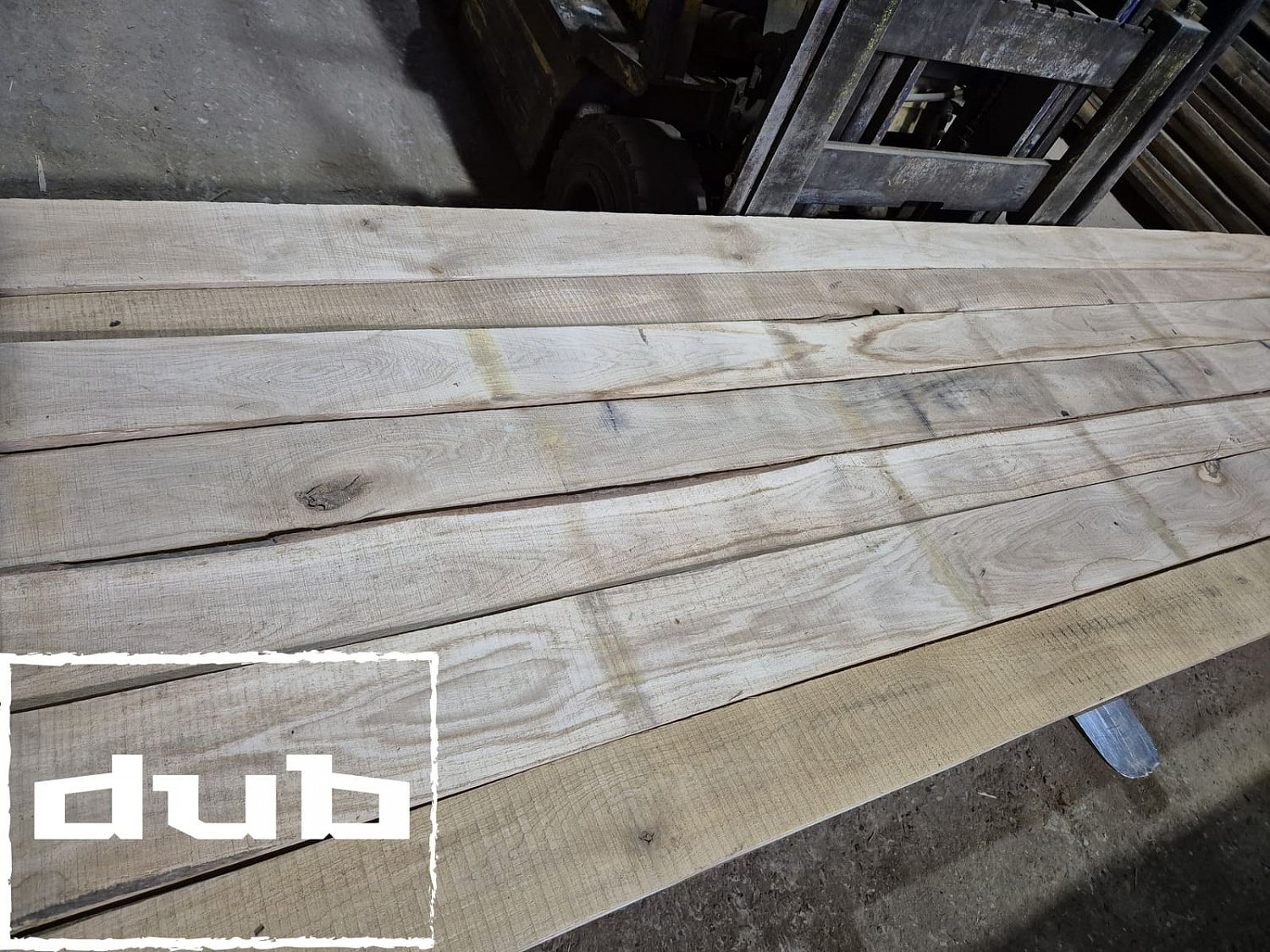 Доска дуба сухая обрезная 1 сорт 3000х150х32